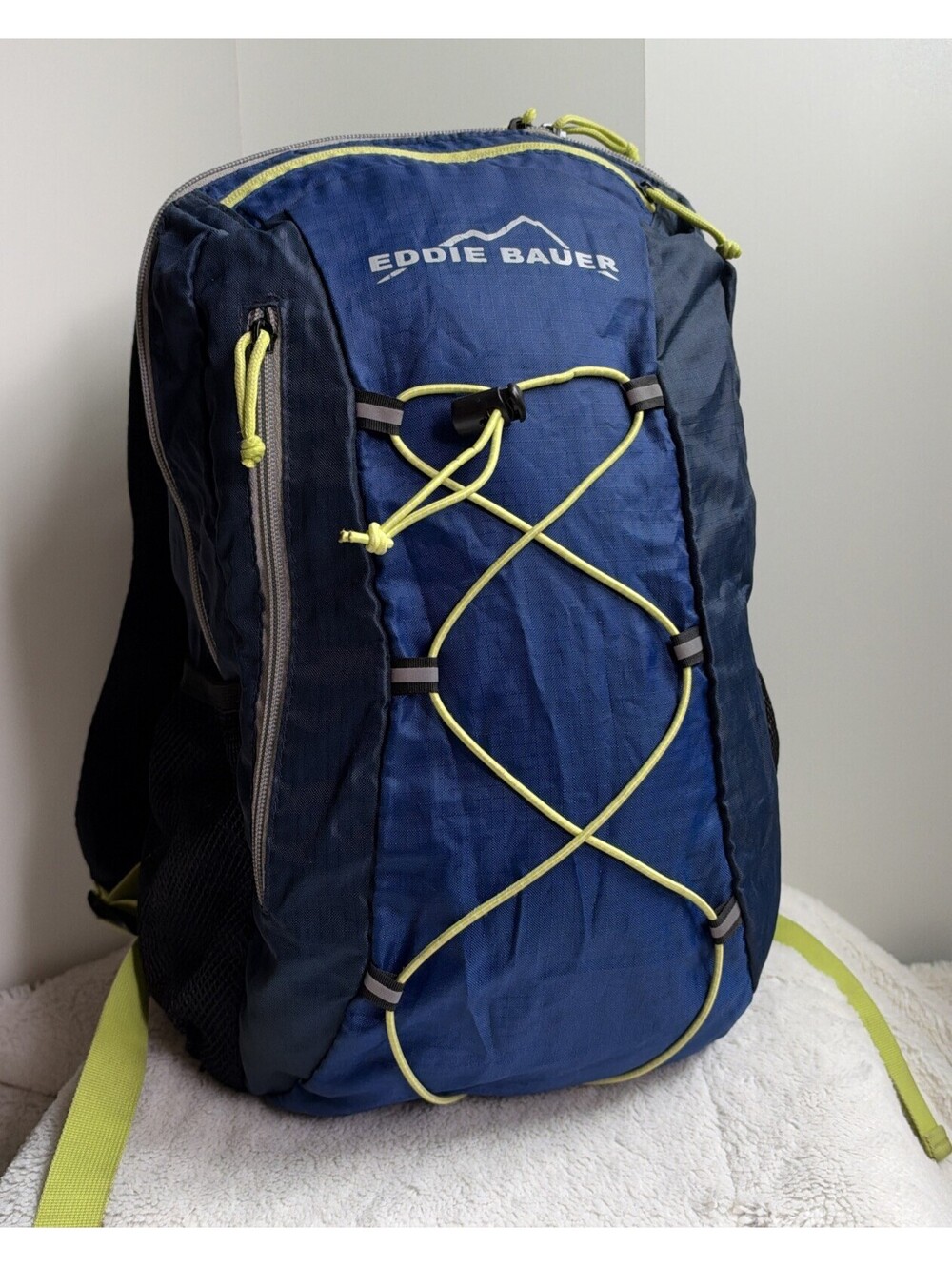 Eddie Bauer Packable Ruck Pack Sport Backpack Blue and Neon 20L lightweight
